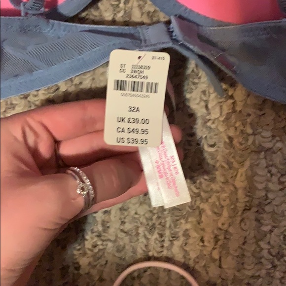 Pink bra - Picture 4 of 5